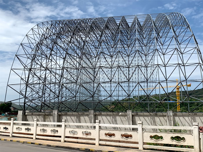 白山山寨矿储煤棚网架